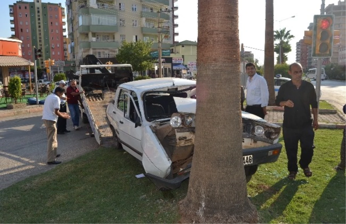 Kozan\'da Kaza: 2 Yaralı