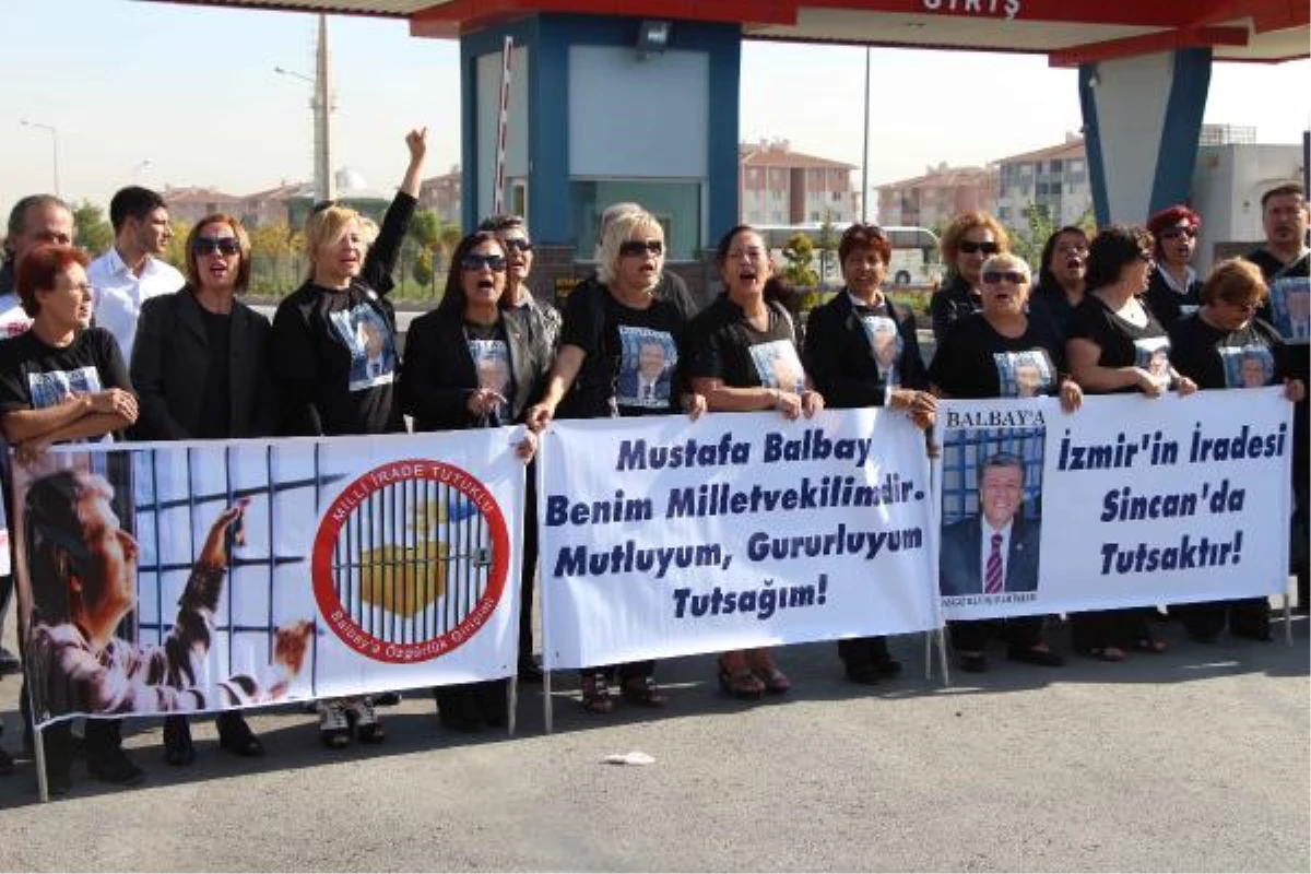 Meclis\'in İlk Günü Kılıçdaroğlu, Mustafa Balbay\'ı Ziyaret Etti