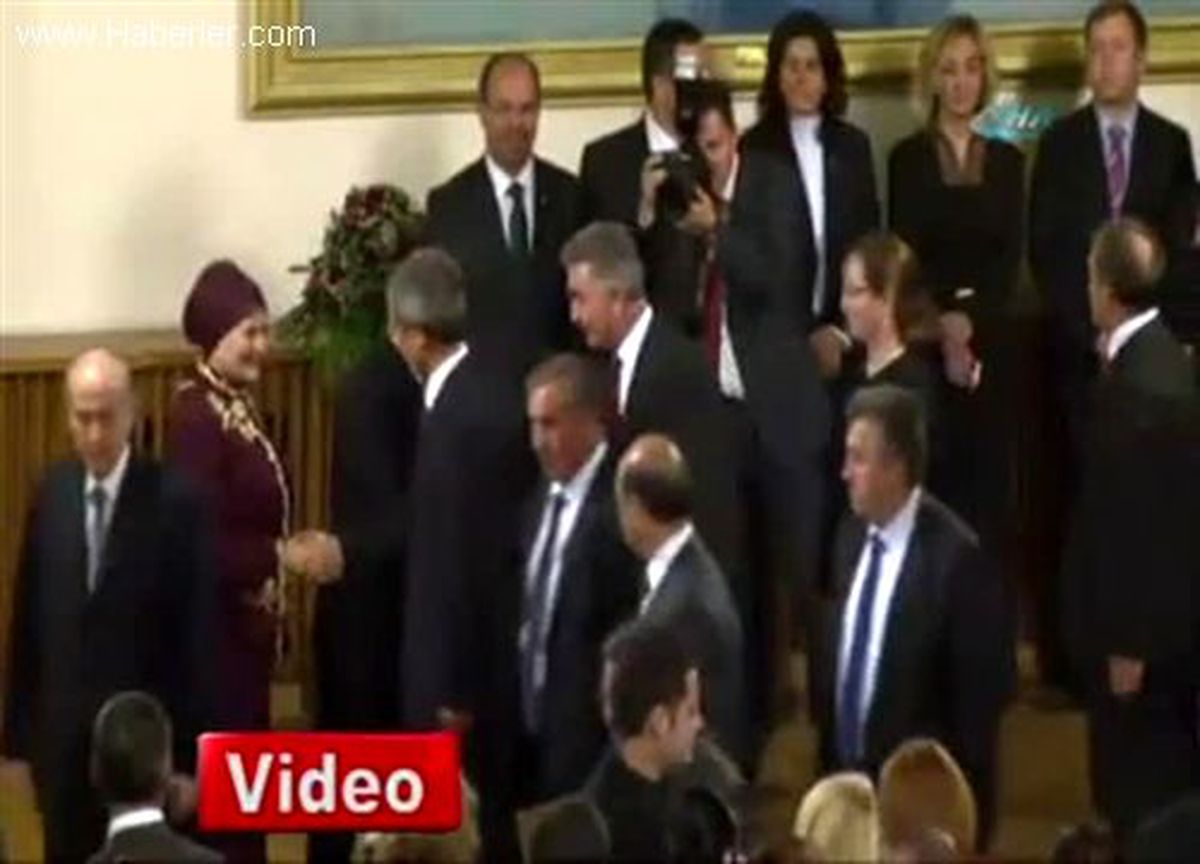 MHP Lideri Devlet Bahçeli\'den Başörtüsüne Destek