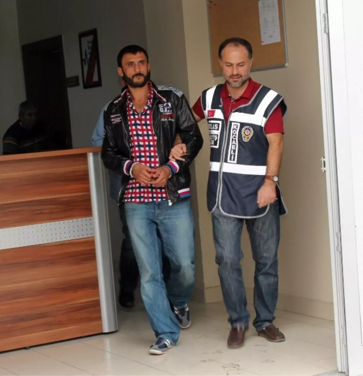 Polise Ateş Açan Şahıs Yakalandı