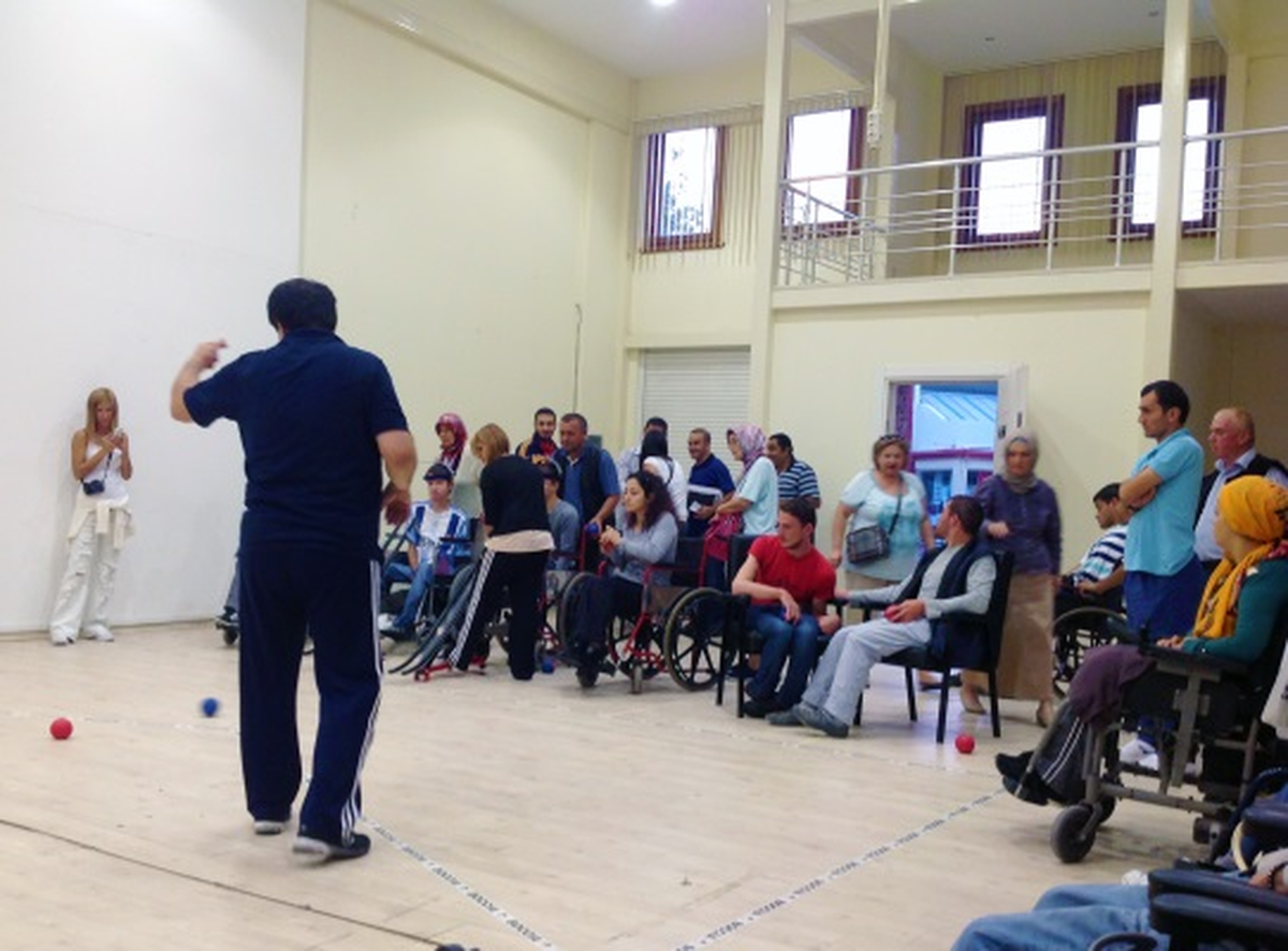 Sapancalı Engelliler Bocce Sporu ile Eğlendi