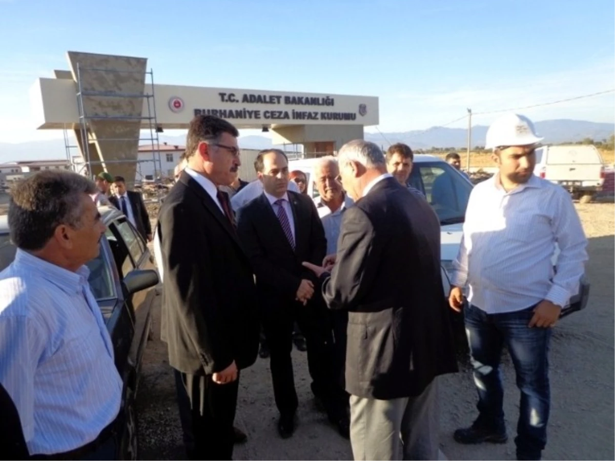 Balıkesir Valisi Turhan, Cezaevi İnşaatını İnceledi