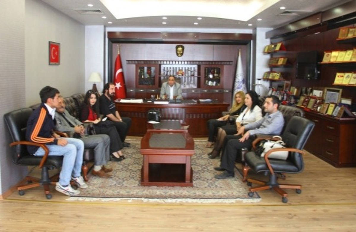 Yazar ve Şairlerden Elazığ Belediyesi\'ne Ziyaret