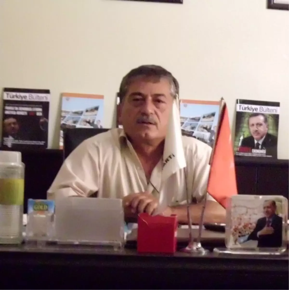 AK Parti\'li Akgül Kalbine Yenik Düştü