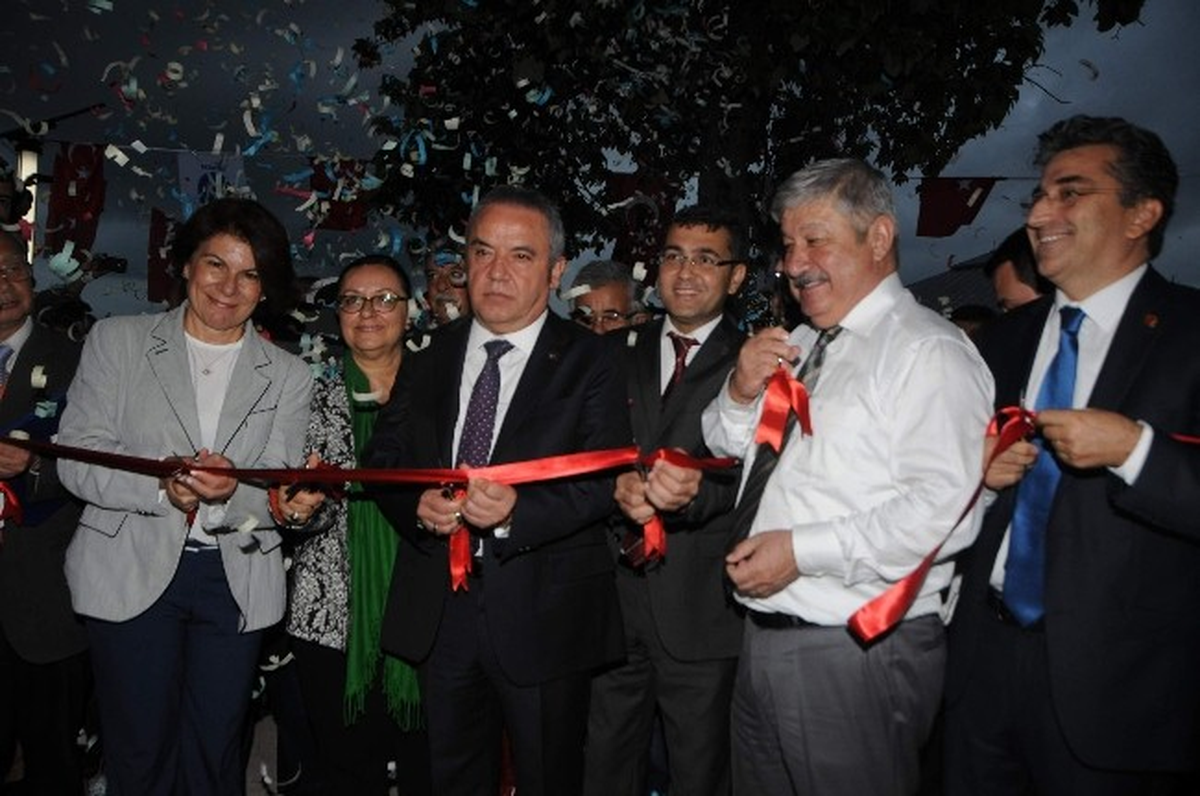 Altın Portakal 50. Yıl Sanat Galerisi Açıldı