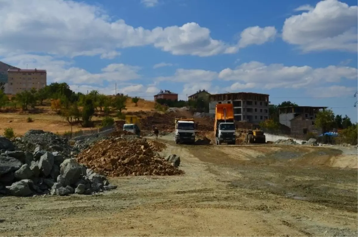 Bitlis-Mutki Karayolu Yapımı Devam Ediyor