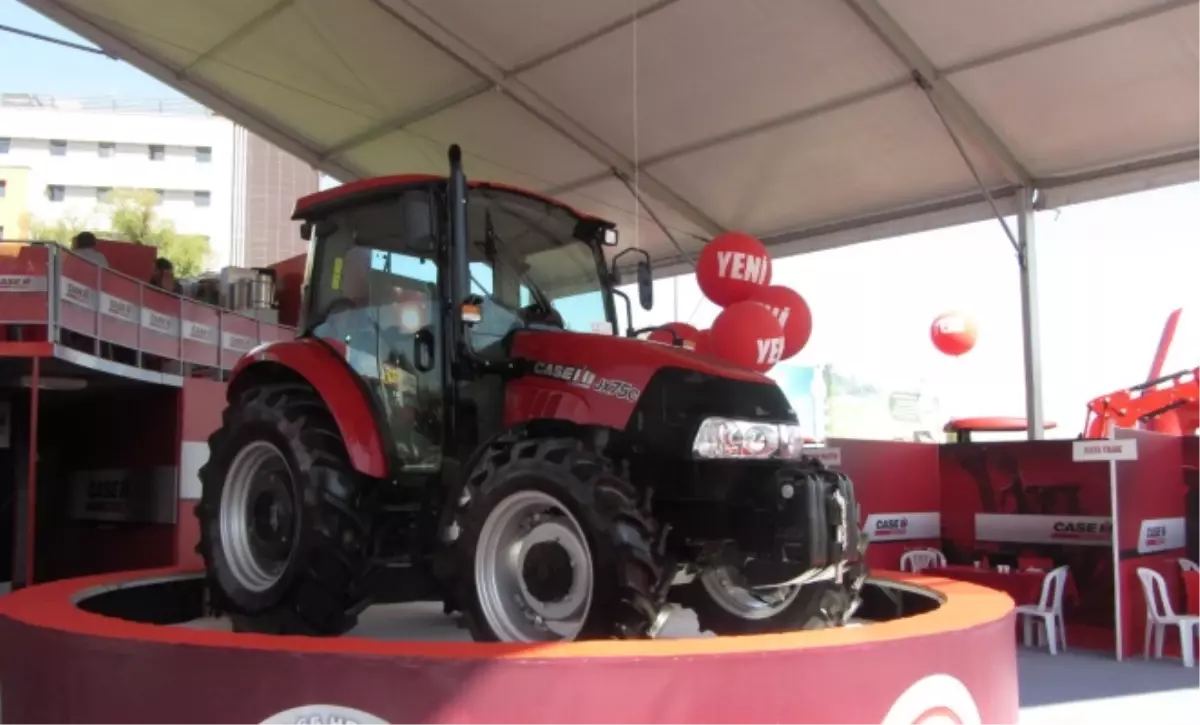 Case Ih Traktörleri, Bursa Fuarı\'nda Çiftçilerle Buluştu