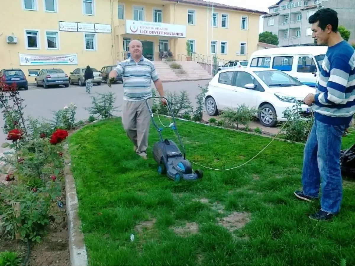 Çevre Sağlık Teknisyeninden Örnek Davranış