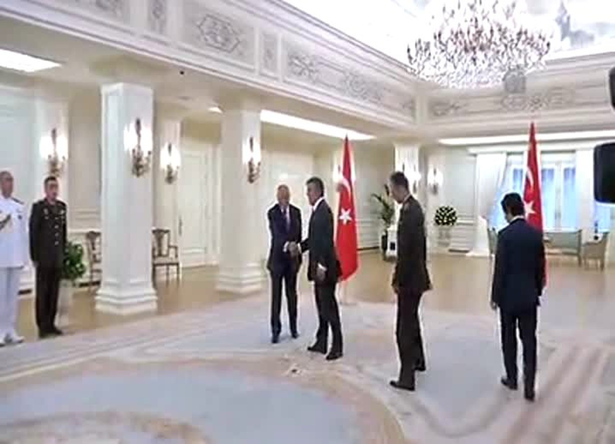 Cumhurbaşkanı Gül, Hollanda Büyükelçisi Keller\'i kabul etti ANKARA