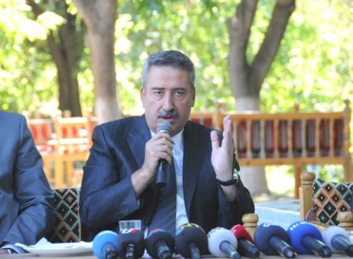 Diyarbakır1valisi Kıraç 23 Ton Esrarın Ele Geçmesindeki Destek Kaynağı Halktır