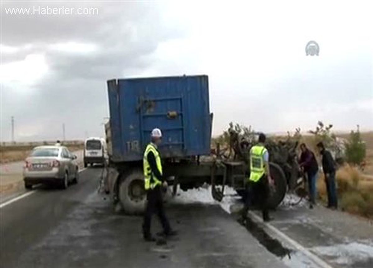 İki tır çarpıştı: 1 ölü, 1 yaralı KONYA