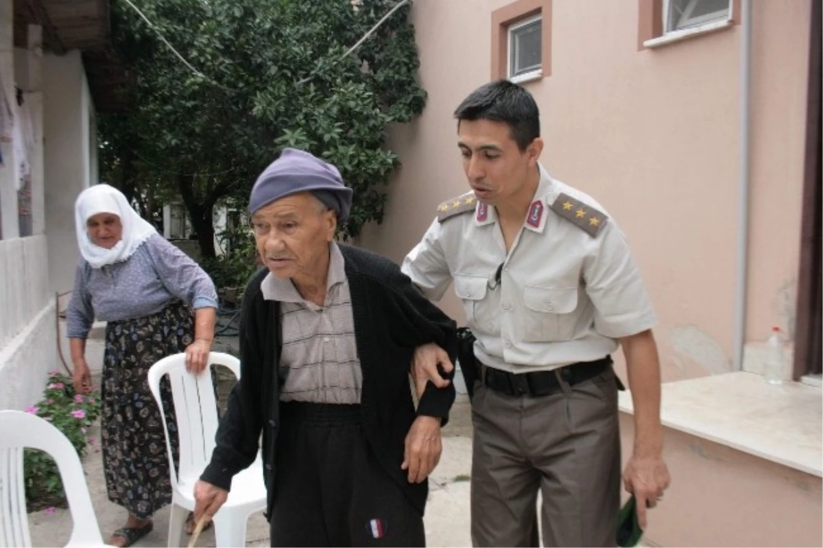 Köyceğiz Jandarmasından Yaşlılara Ziyaret