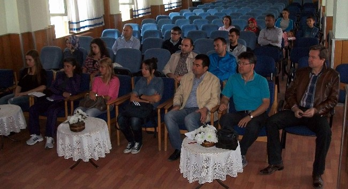 Masa Tenisi Hakemlerine Performans Eğitimi
