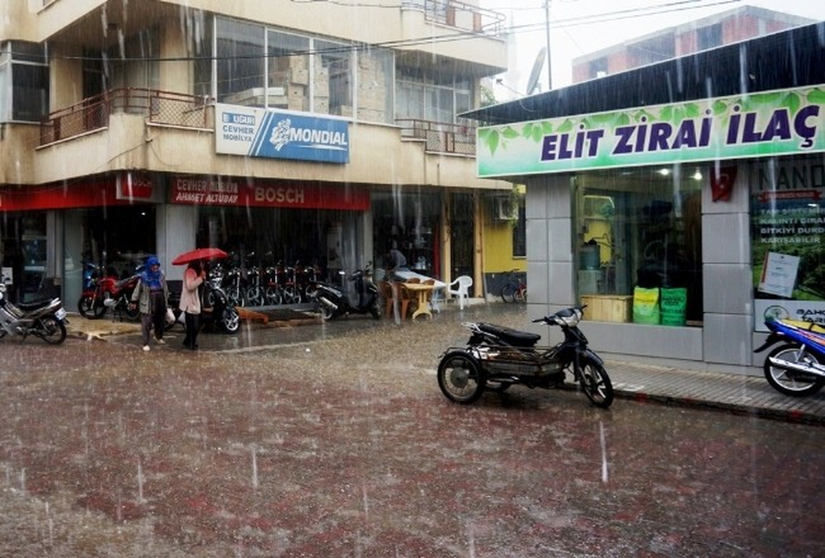 Sarıgöl Yağmura Teslim Oldu.