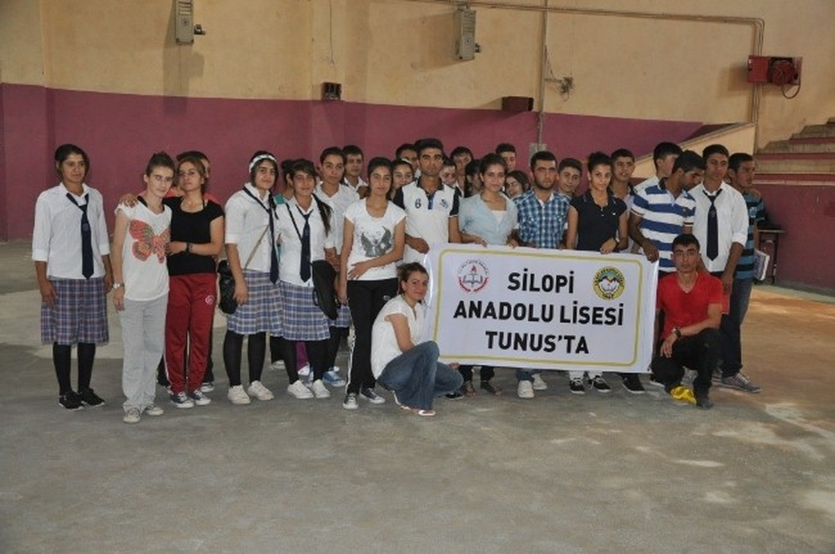 Silopi Anadolu Lisesi Folklor Ekibi Tunus Festivaline Katılıyor