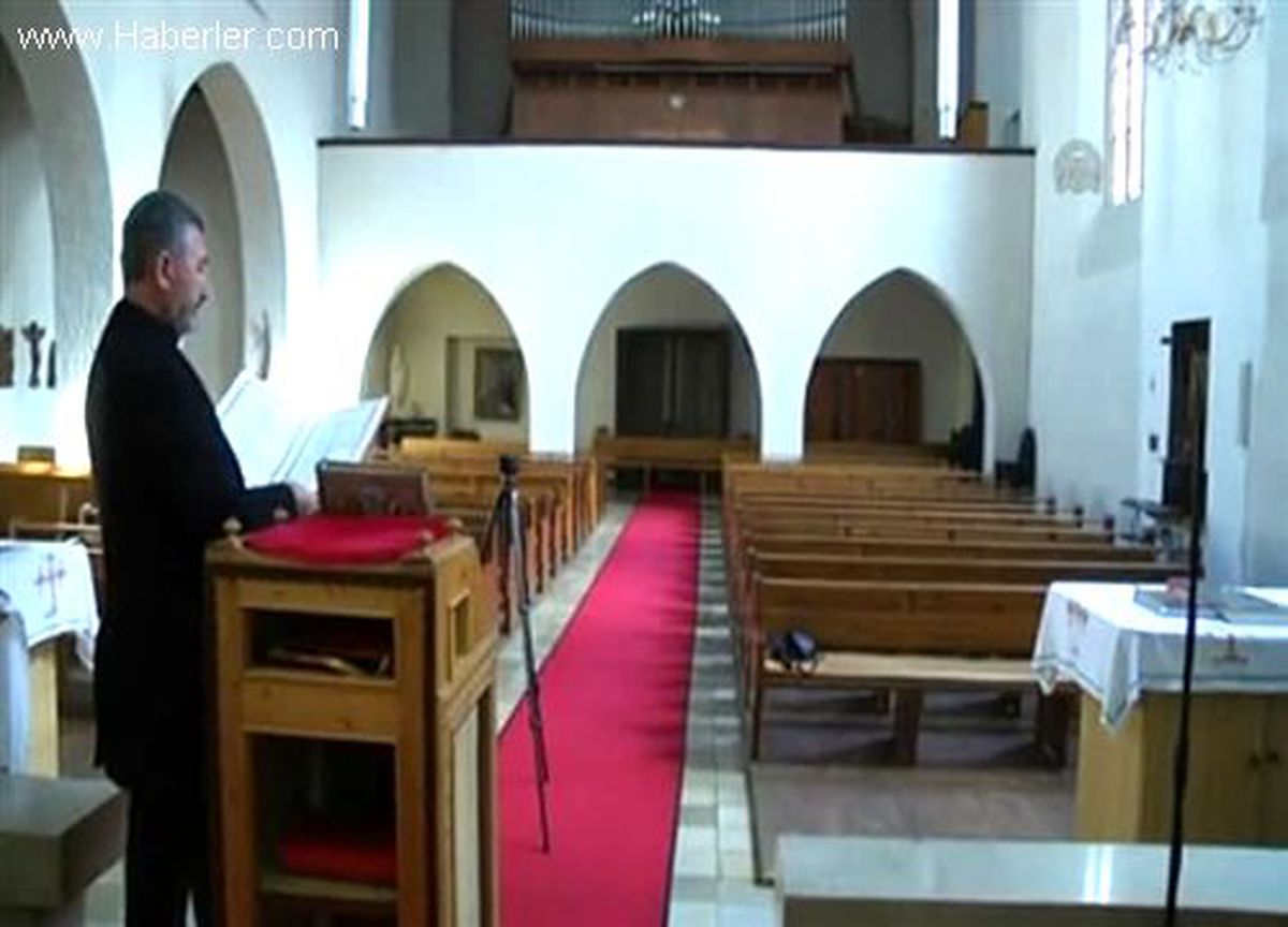 Süryani Cemaati'nin Ruhani Lideri Murat Üzel BERLİN