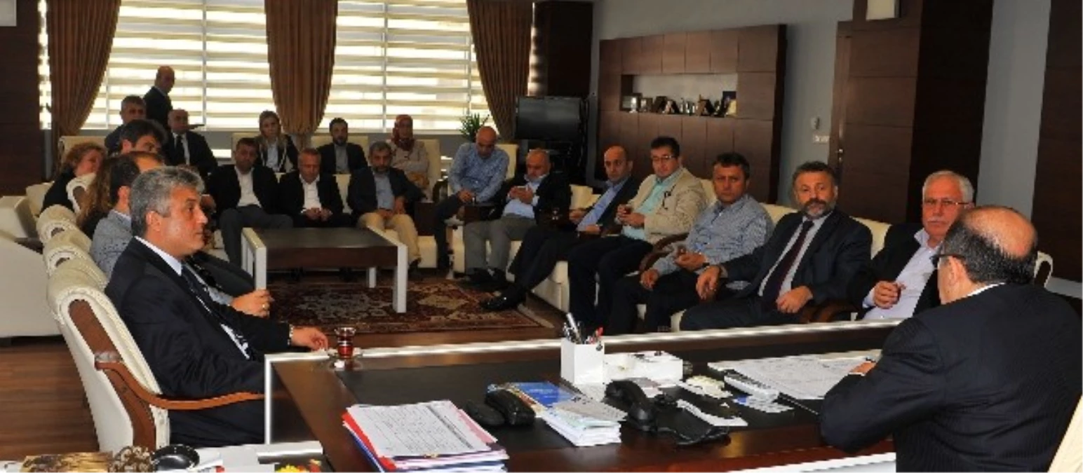Trabzon Belediye Başkanı Gümrükçüoğlu\'na Taziye Ziyaretleri