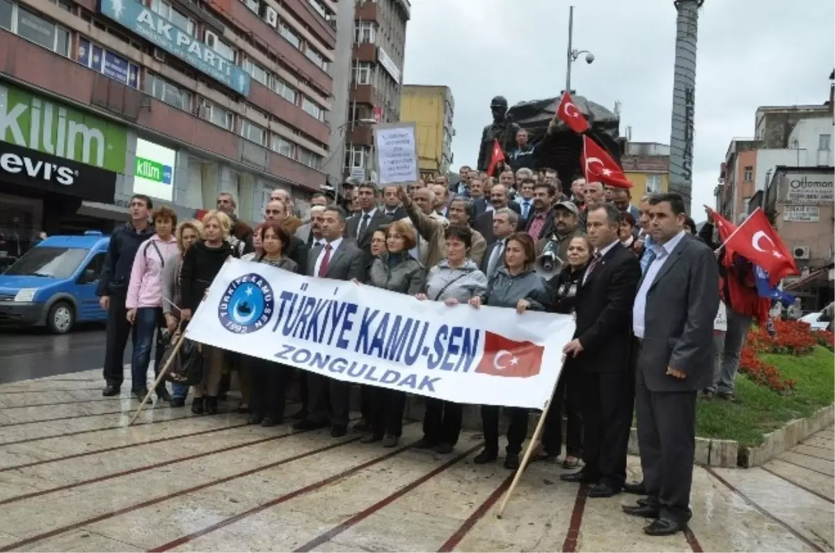 Türkiye Kamu-Sen, Demokrasi Paketine Tepki Gösterdi