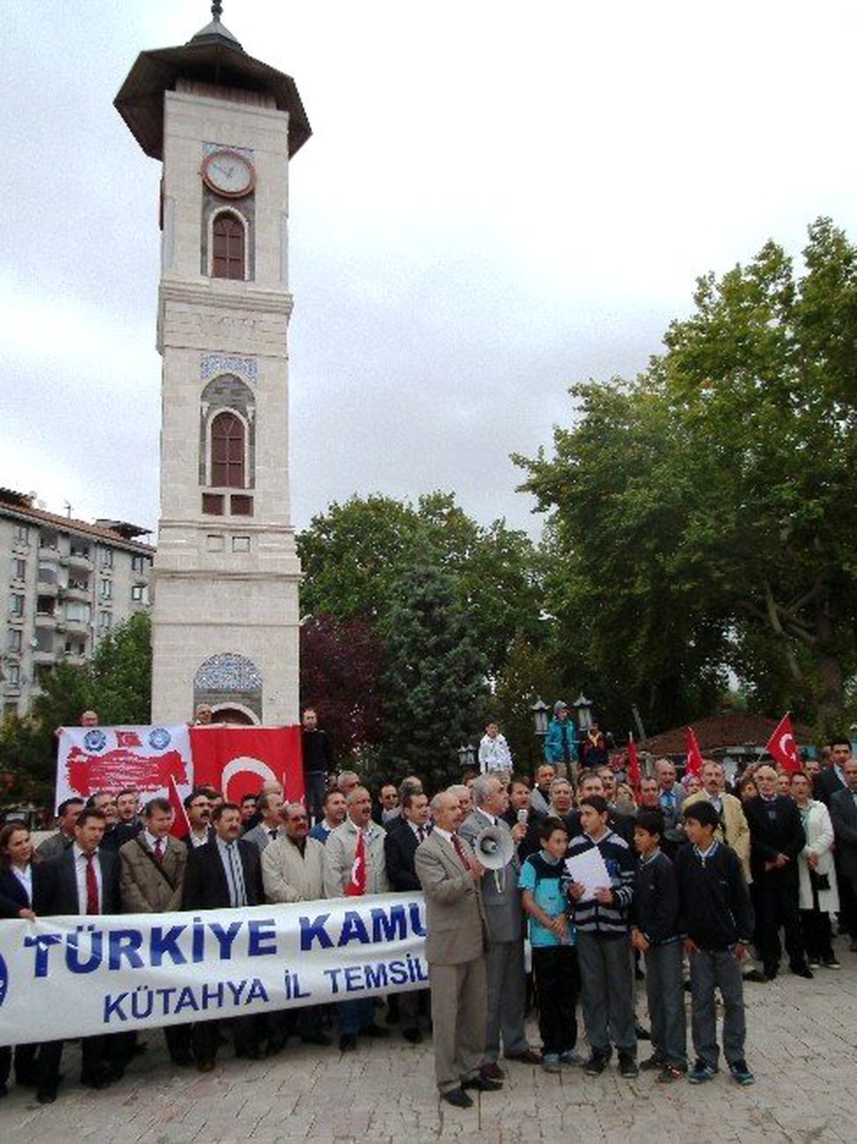 Türkiye Kamu-Sen Üyeleri Öğrenci Andını Okudu