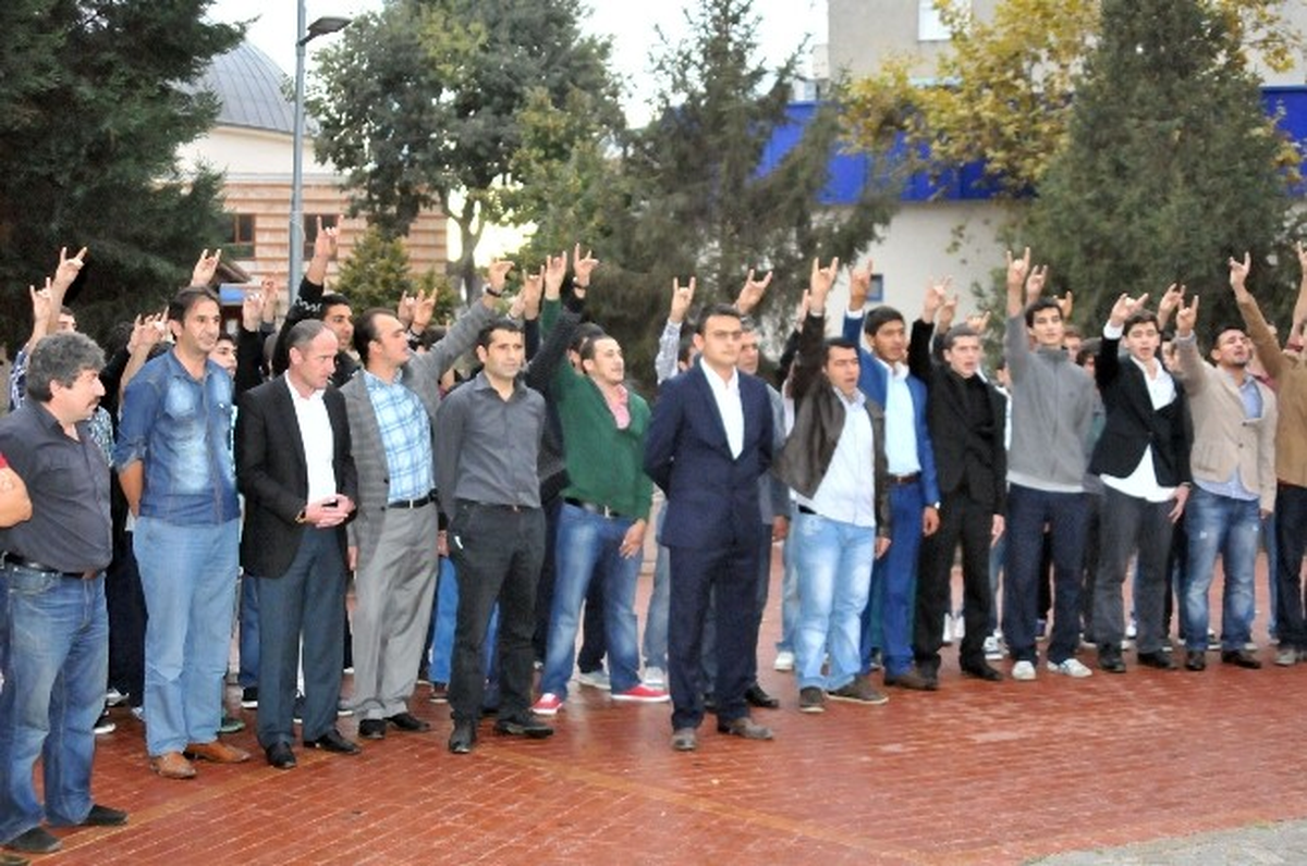 Ülkücülerden "Andımız" Protestosu