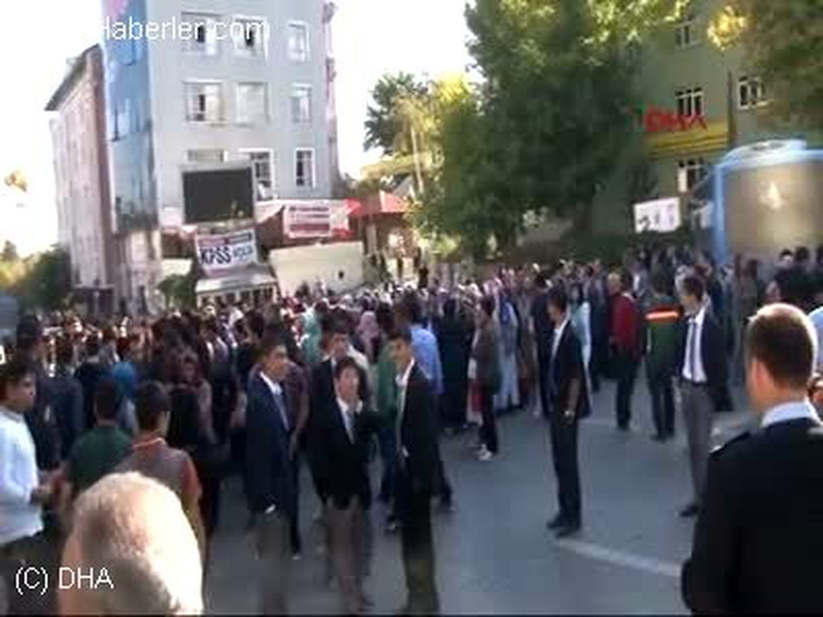 Üniversite Öğrencilerinden Ulaşım Eylemi