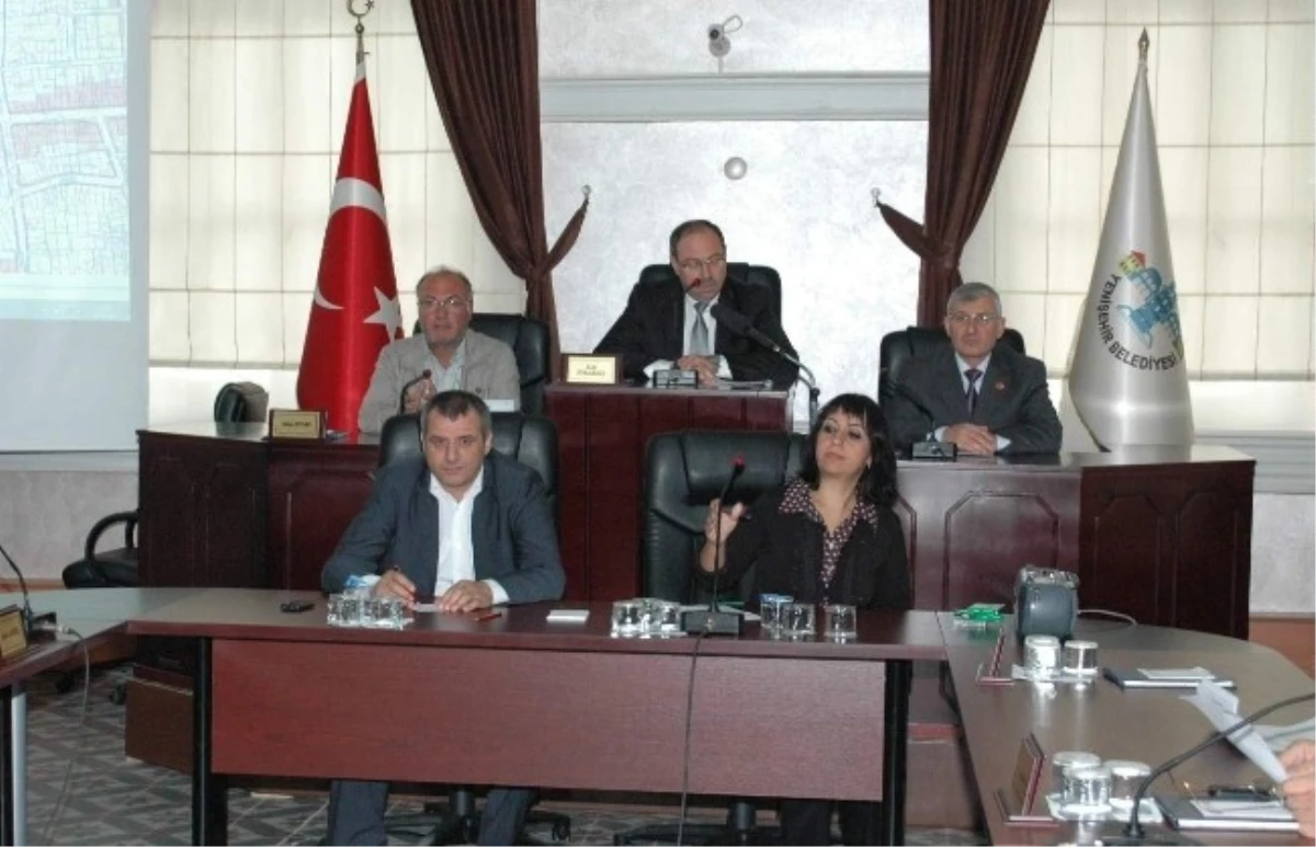 Yenişehir Belediye Meclisi Cingil\'siz Toplandı