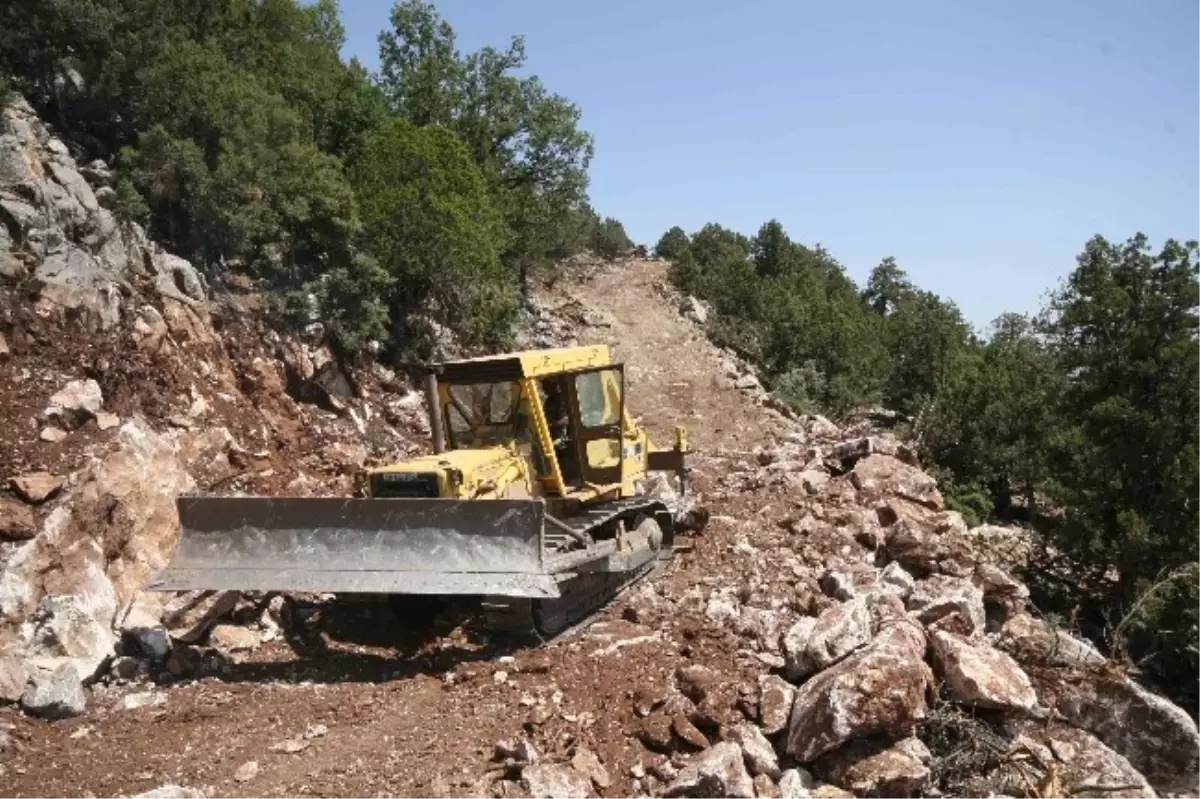 Yılmazlı Köyü Yayla Yoluna Kavuşuyor