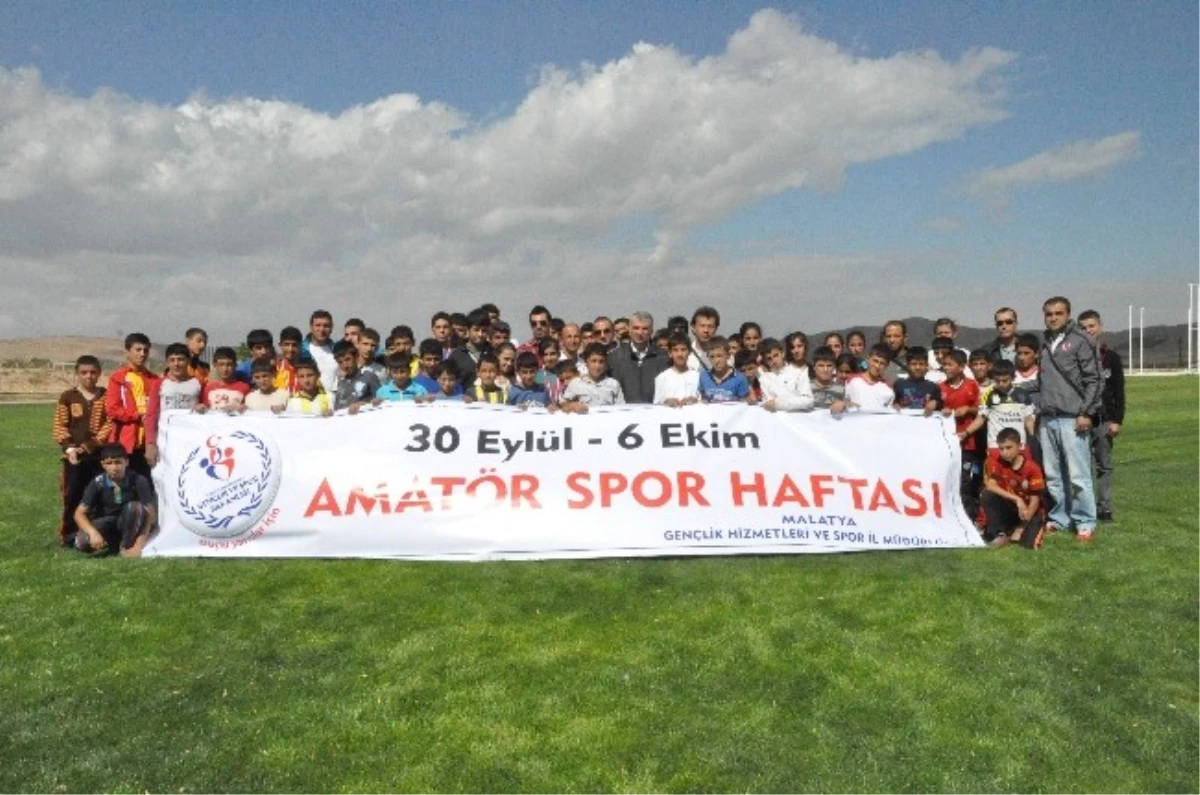 \'Amatör Spor Haftası\' Atletizm Yarışmaları Yapıldı