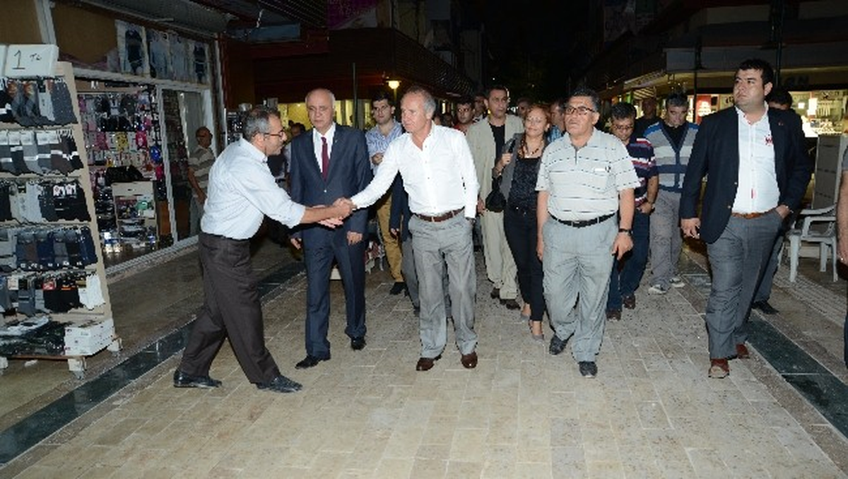 Başkan Evcilmen Açık Avm\'yi İnceledi