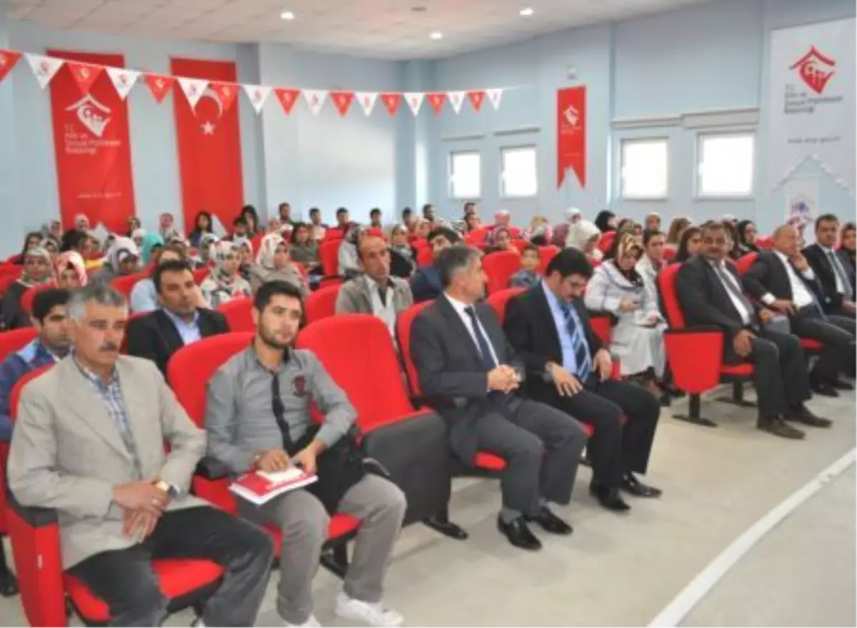 Bitlis\'te "Aile Okulu Projesi" Toplantısı