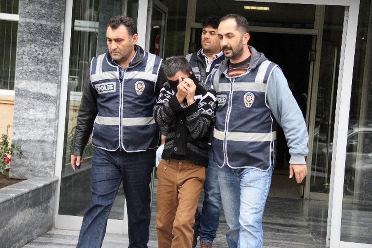 Çaldıkları 255 Bin Lirayı Tatilde Harcamışlar