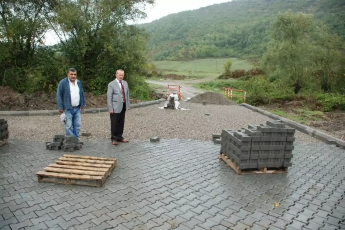 Çaycuma Belediyesinden Beton Parke Yol Çalışması