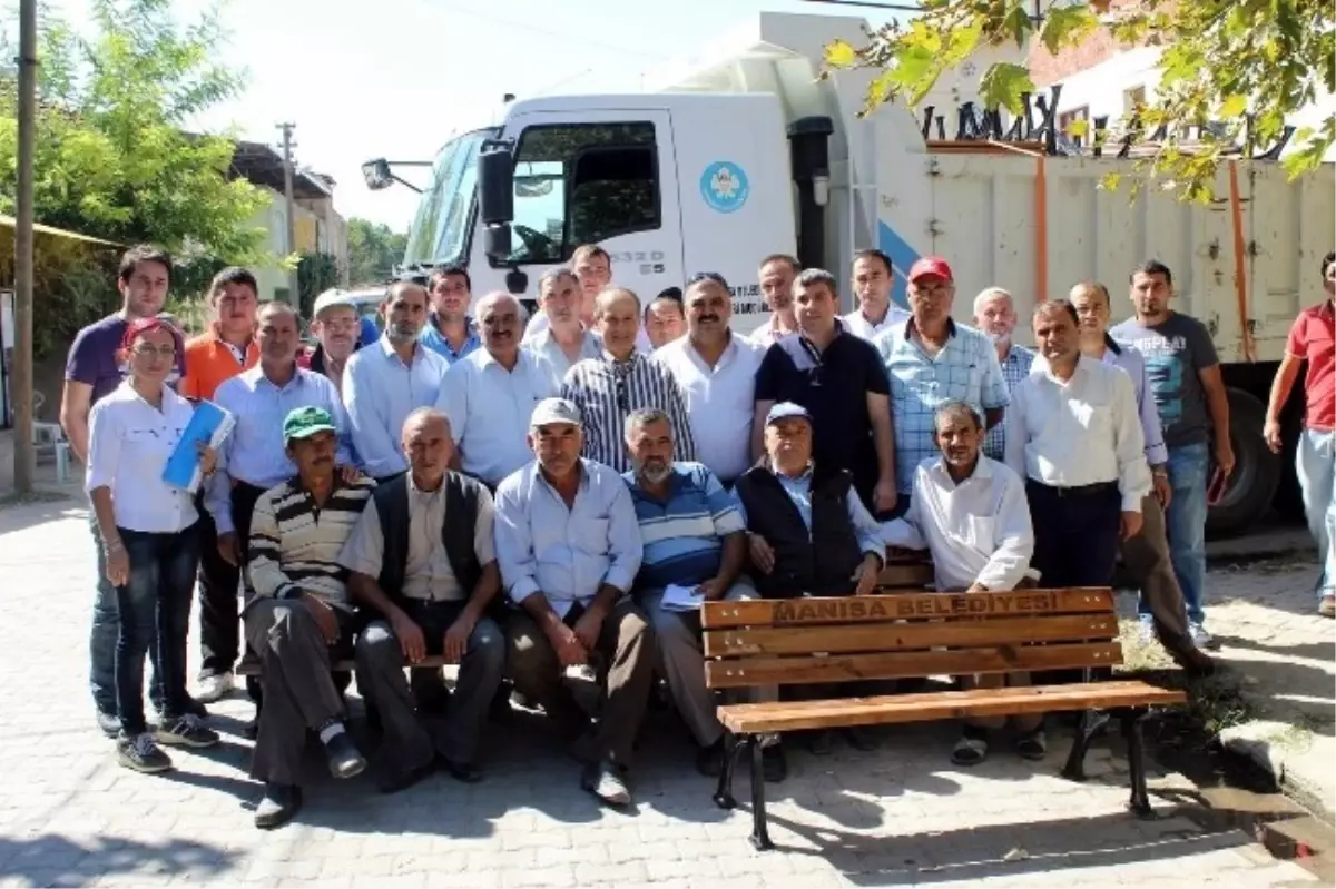 Ergün, Salihli\'nin Köylerine Hizmet Yağmuru Başlattı