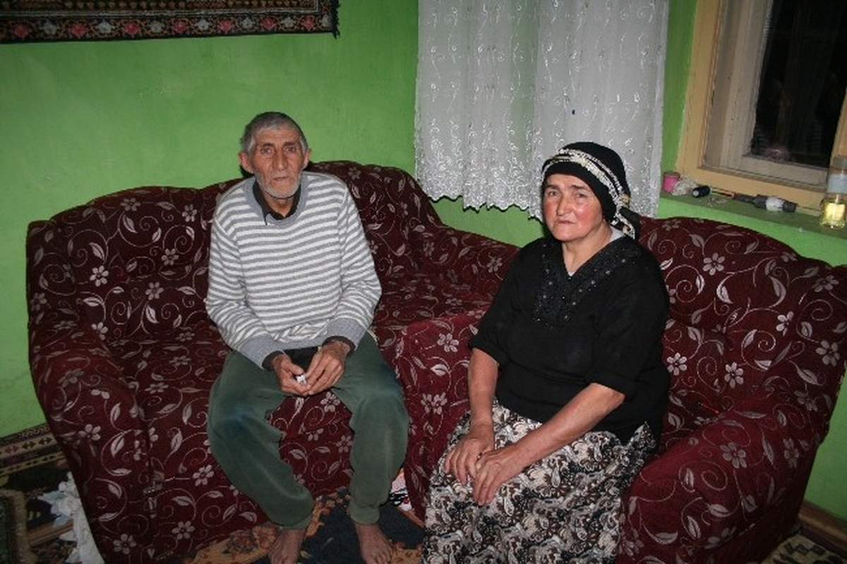 Kars\'ta Karanlıkta Yaşayan Çifte Edaş Işık Vardi
