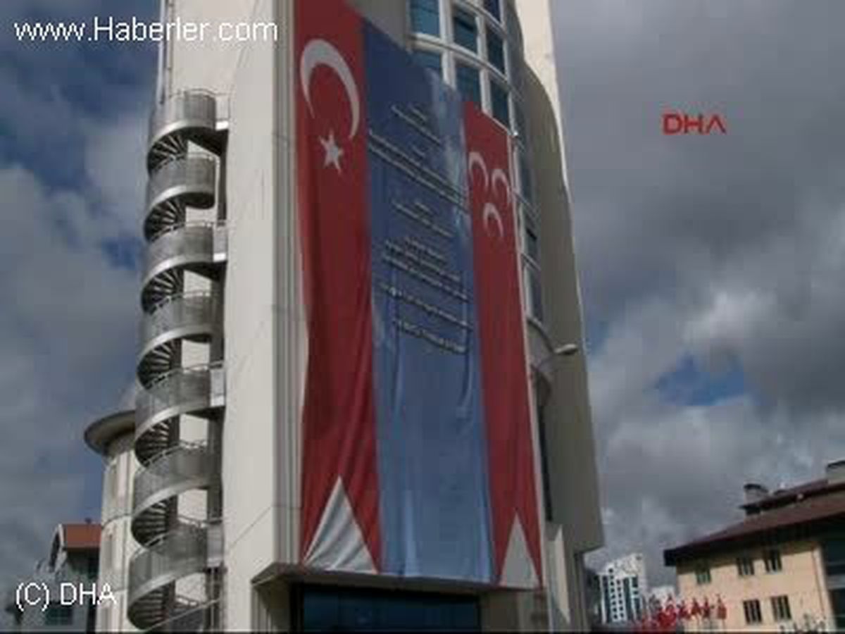 MHP\'den Dev Afişli \'Andımız\' Tepkisi