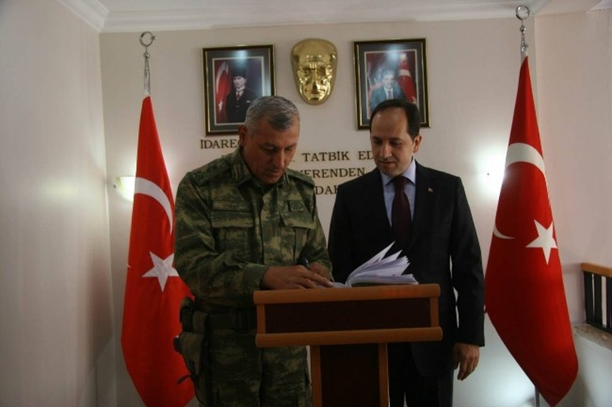 Tümgeneral Okkan\'dan Vali Kalkan\'a Ziyaret