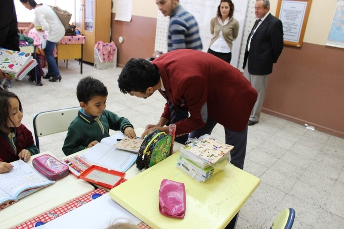 ÜNİAK\'tan Sosyal Sorumluluk Projesi
