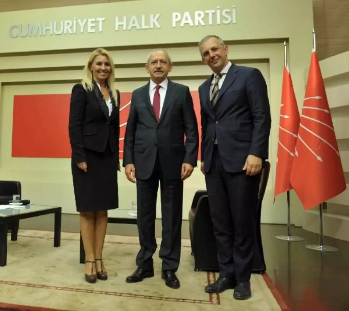 2kılıçdaroğlu.Gezi Parkı\'nda Toplanan Gençler Daha Fazla Demokrasi İstiyorlarsa Artık Adres...