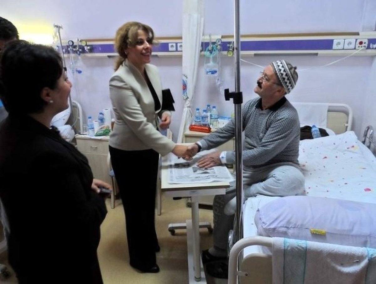 AK Parti Kadın Kolları\'ndan Anlamlı Ziyaret