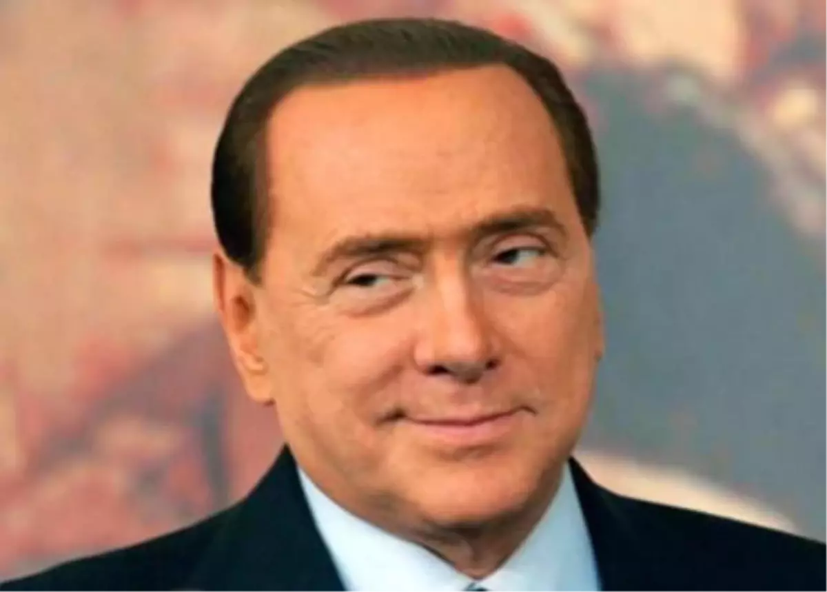 Berlusconi, Adım Adım Senato\'dan Azle