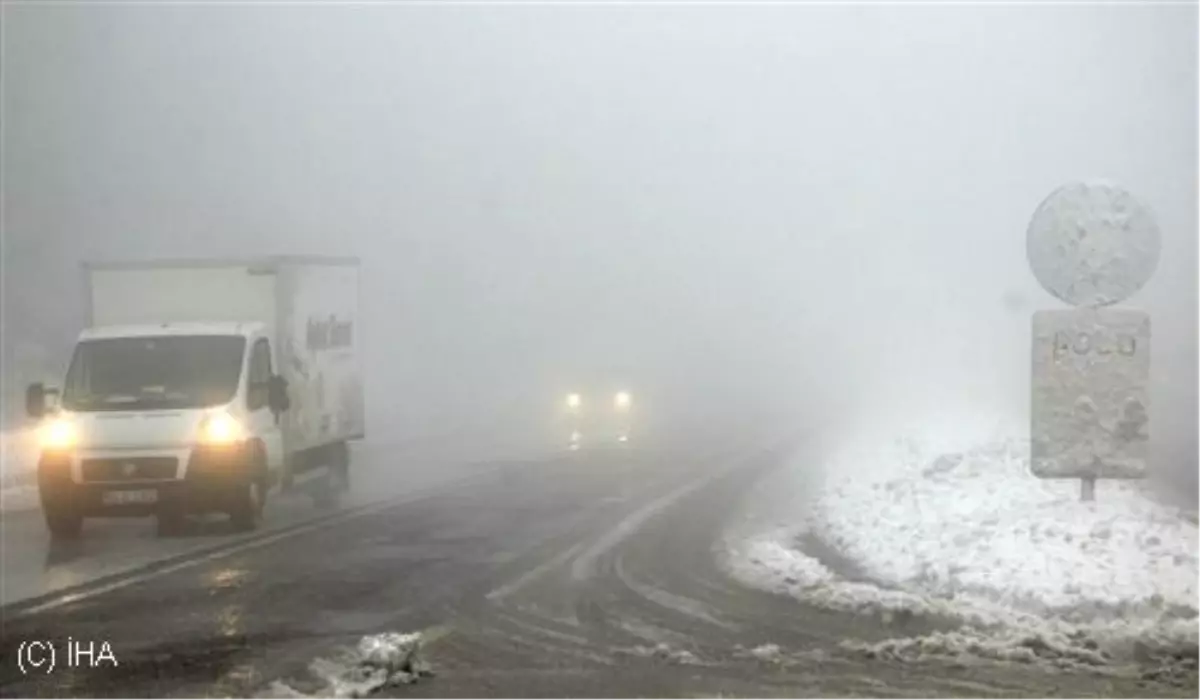 Bolu Dağı\'nda kar yağışı ve yoğun sis DÜZCE