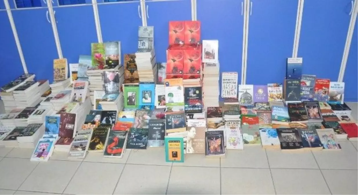 Elazığ\'da 646 Adet Bandrolsüz Kitap Ele Geçirildi