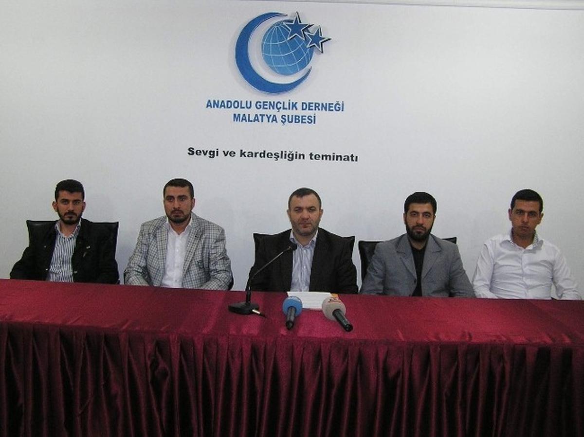 Eraslan: "Din Görevlilerine Yakıştırılan Fütursuzca Söylemlere Üzülüyoruz"