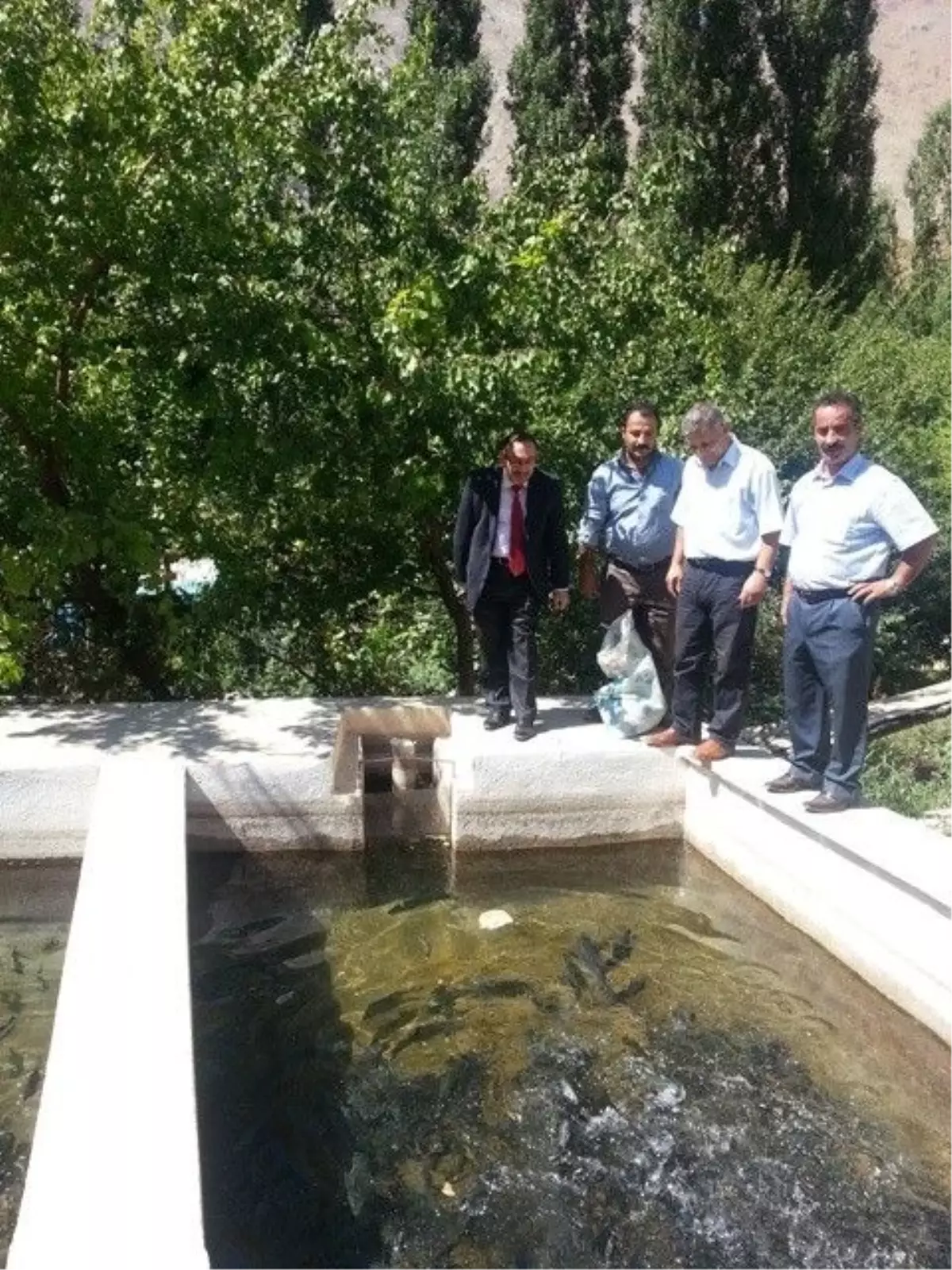 Hakkari\'deki Alabalık Üretim Tesisi İncelendi