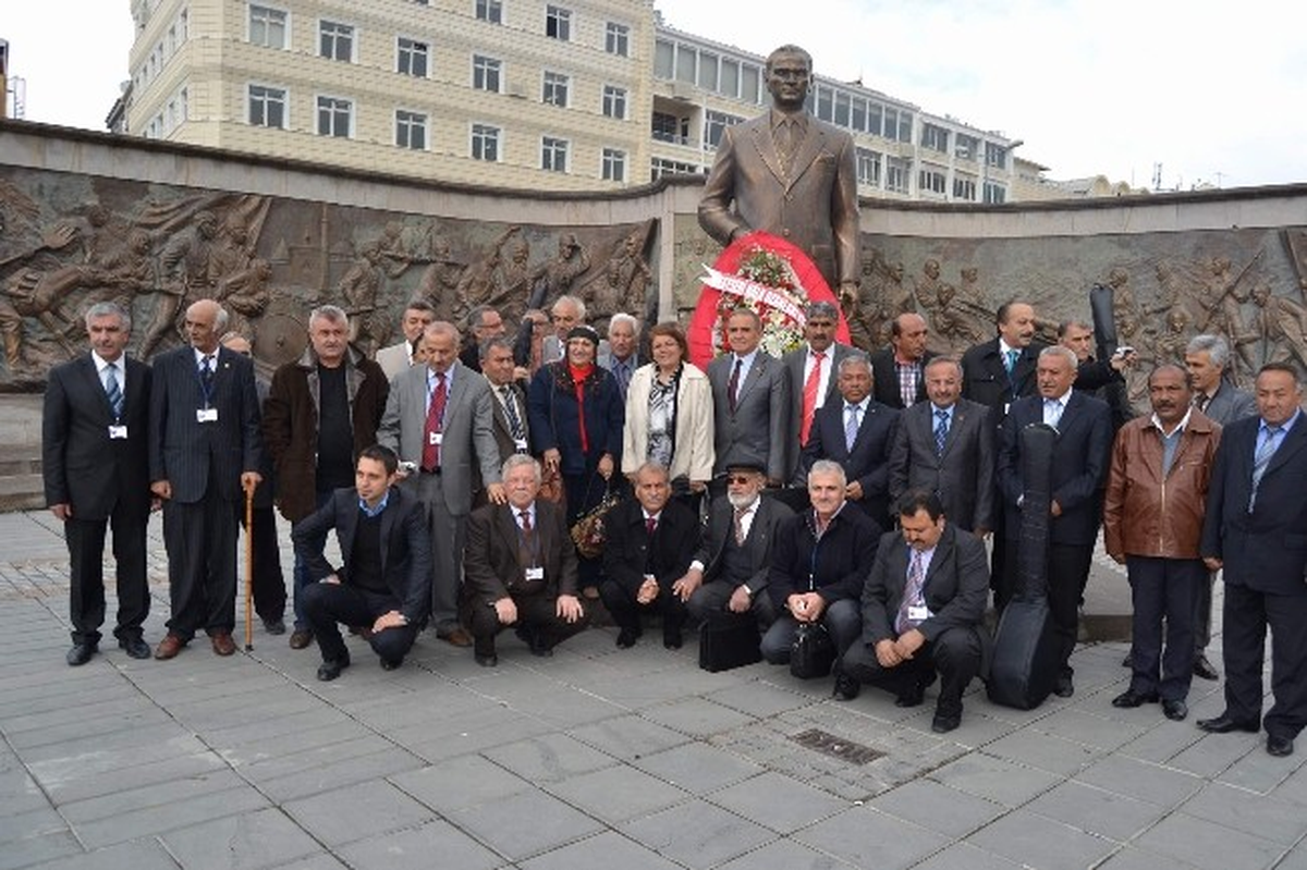 Halk Ozanları Derneğinden \'Kayseri Ulusal Halk Aşıkları Şöleni\'