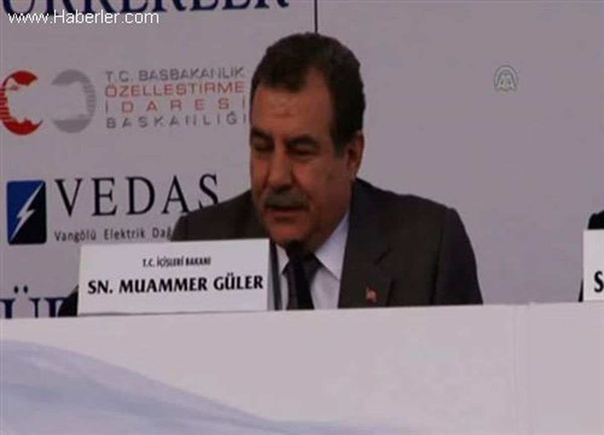 İçişleri Bakanı Güler Reyhanlı\'daki bombalı saldırı