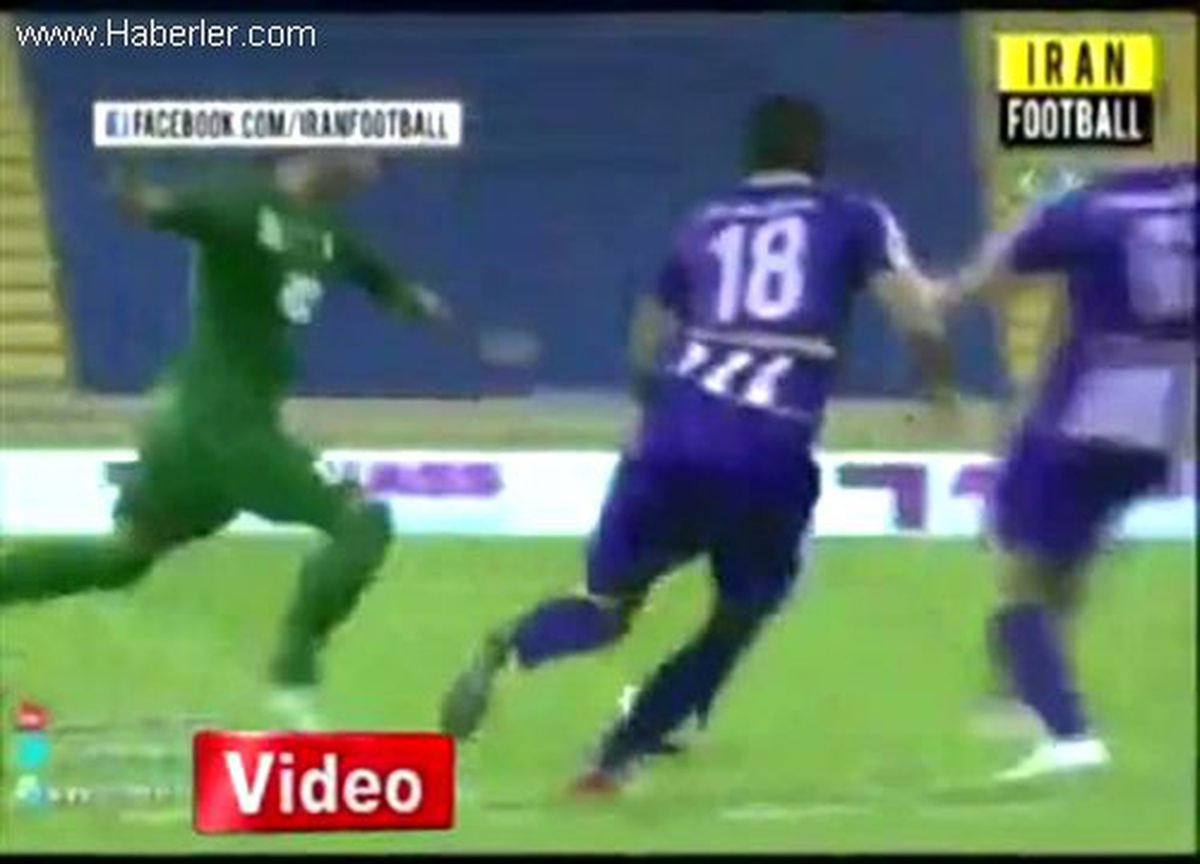 İranlı Futbolcu Zandi’nin Ayağı Feci Şekilde Kırıldı