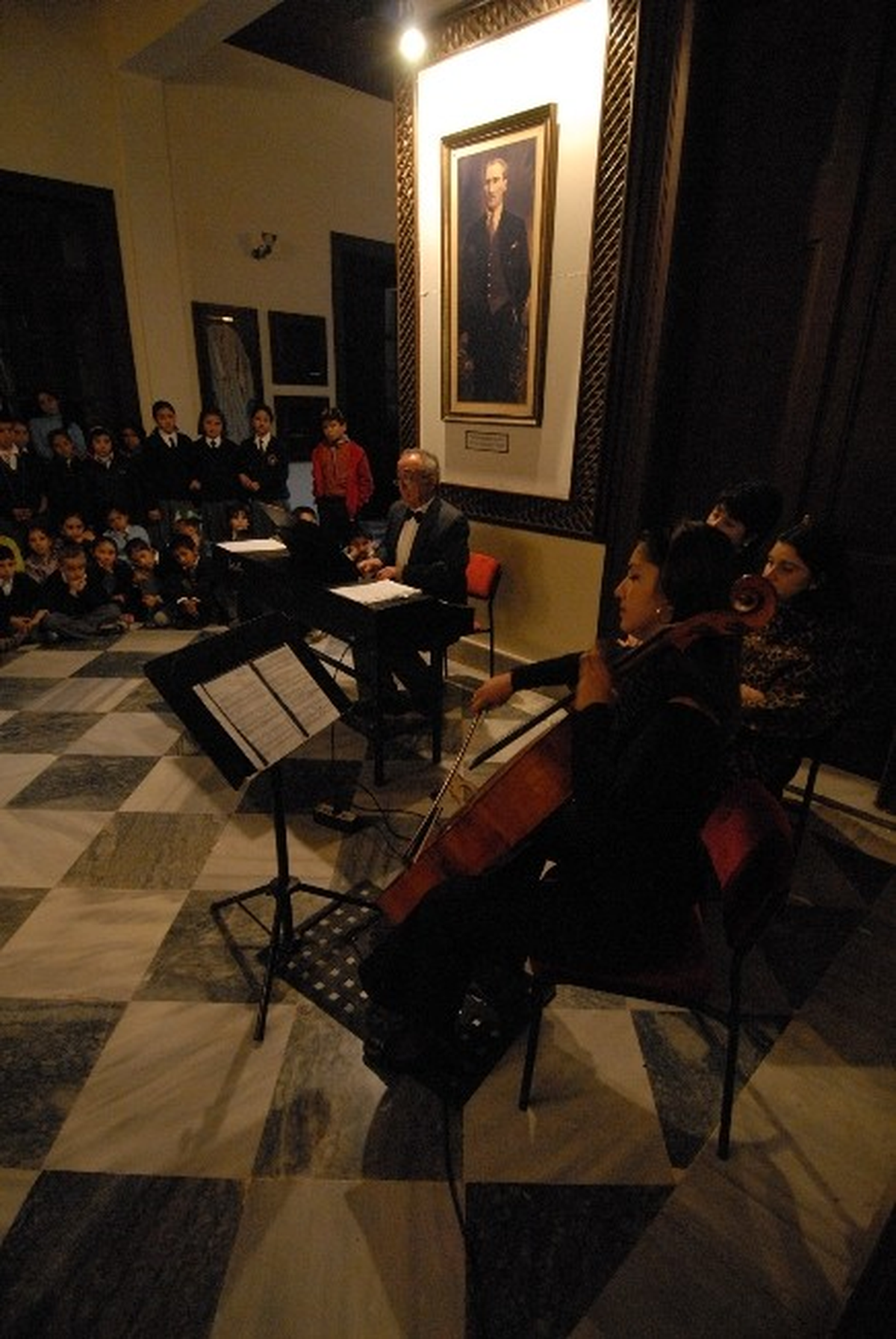 Mdob\'un Atatürk Evi Konserleri Devam Ediyor