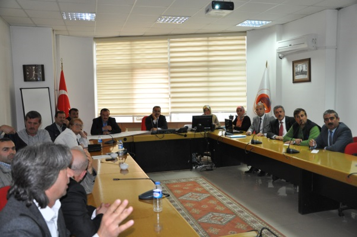 Gümüşhane\'de Meclis Üyelerine Çevre Yolu Projesi Brifingi