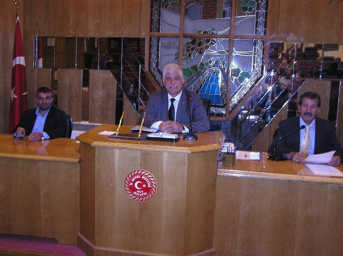 Naci Şavata: "Aday Adayları İçin Fısıltı İddilarına Kanmayın"